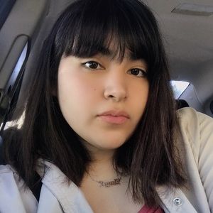 Meet your Posher, Angelica